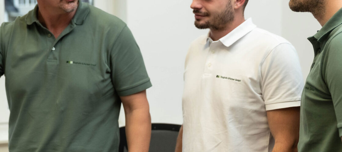 Besprechung in Büroräumlichkeiten